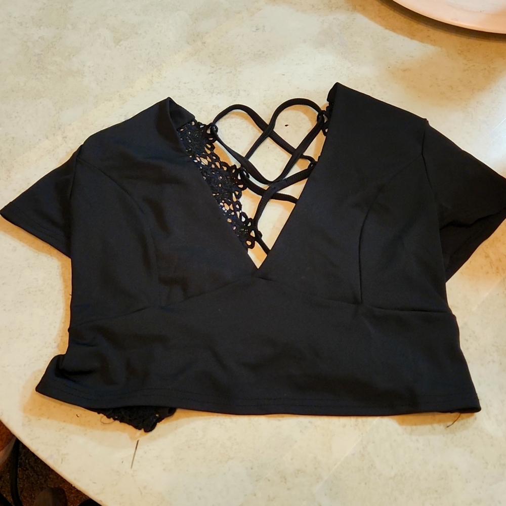 Crop top